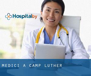 Medici a Camp Luther